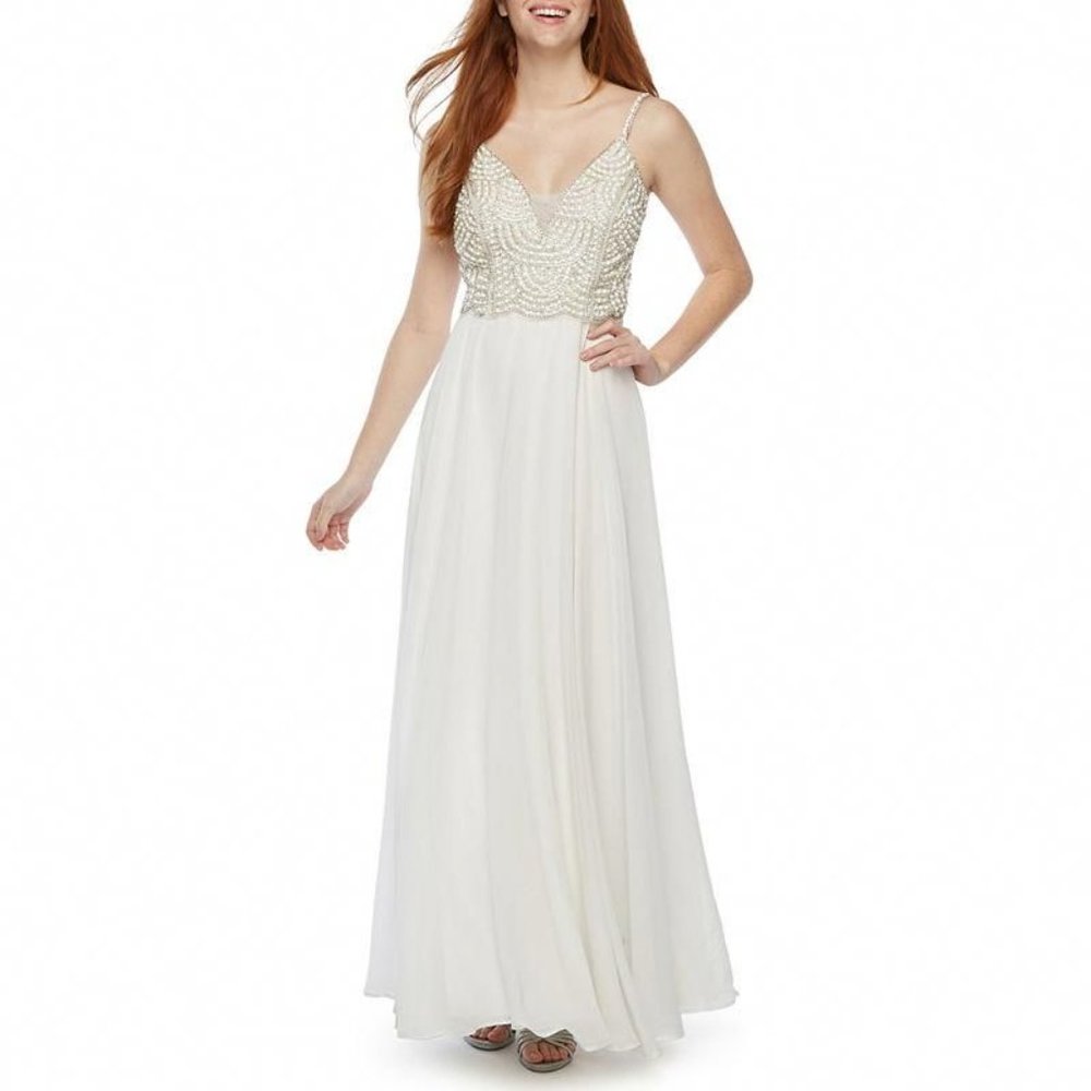 Speechless Sleeveless Embellished Party Dress